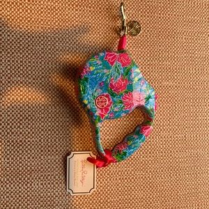 Lily retractable dog leash